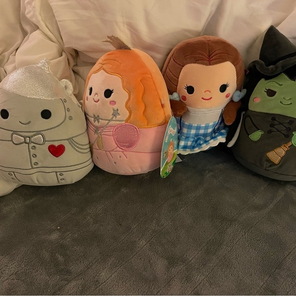 Rare Wizard of Oz Squishmallow Set with Toto (not a Squish) - Picture 1 of 3